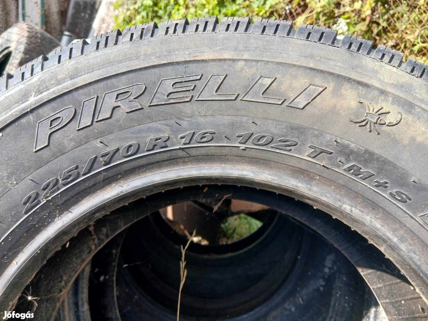 Autógumi 225/70 R16, Pirelli téligumi