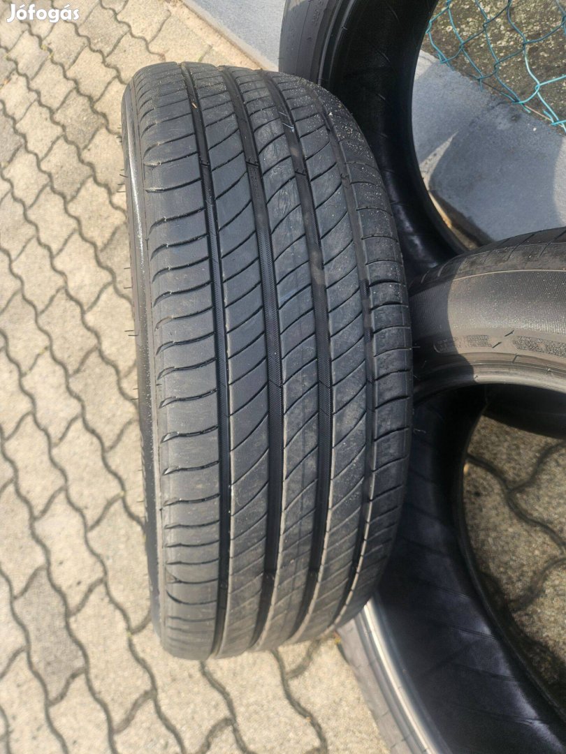 Autógumi eladó!