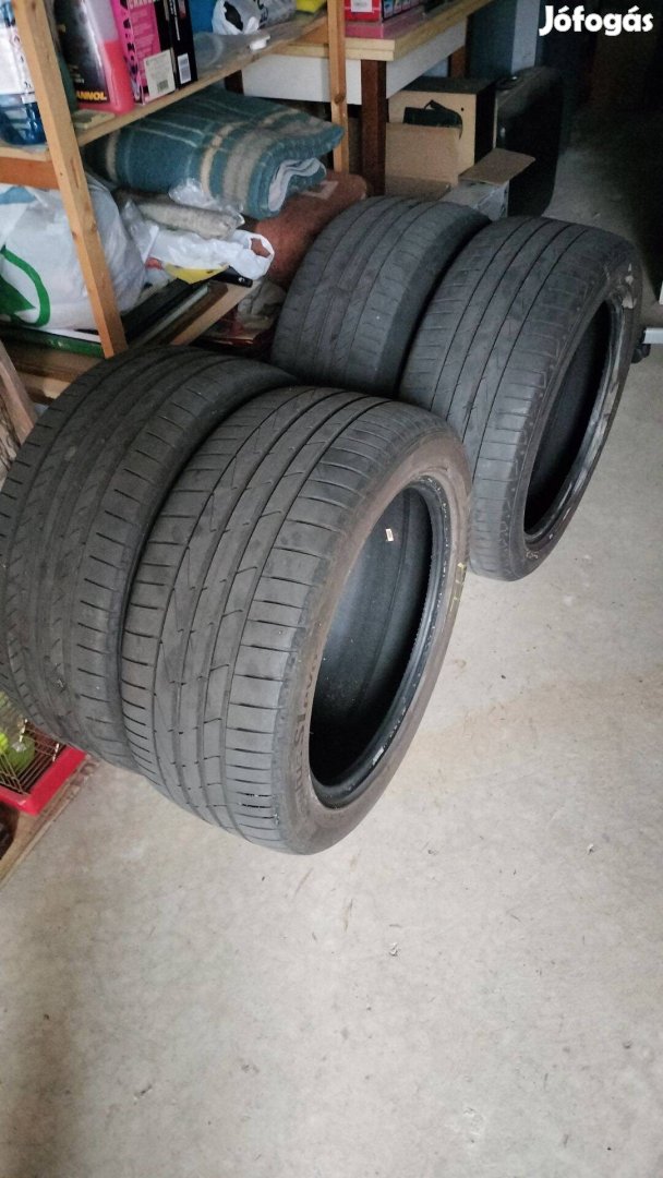 Autógumi garnitúra