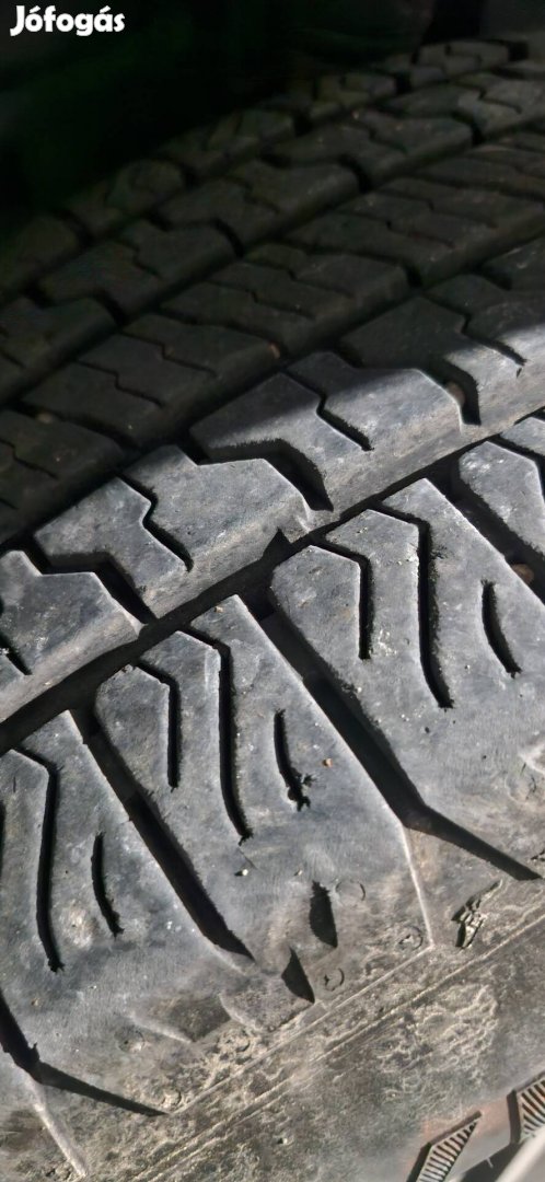 Autógumi négyévszakos 4×4