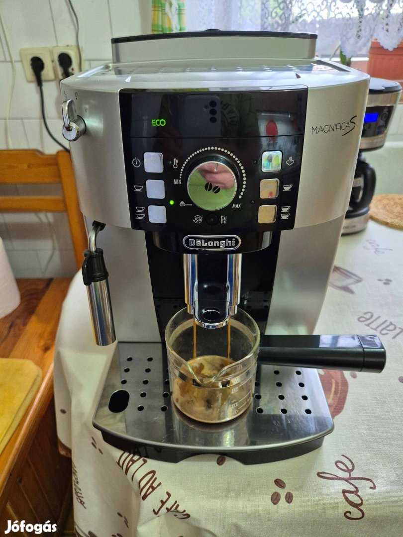 Automata kávéfőző Delonghi ingyen futár jura