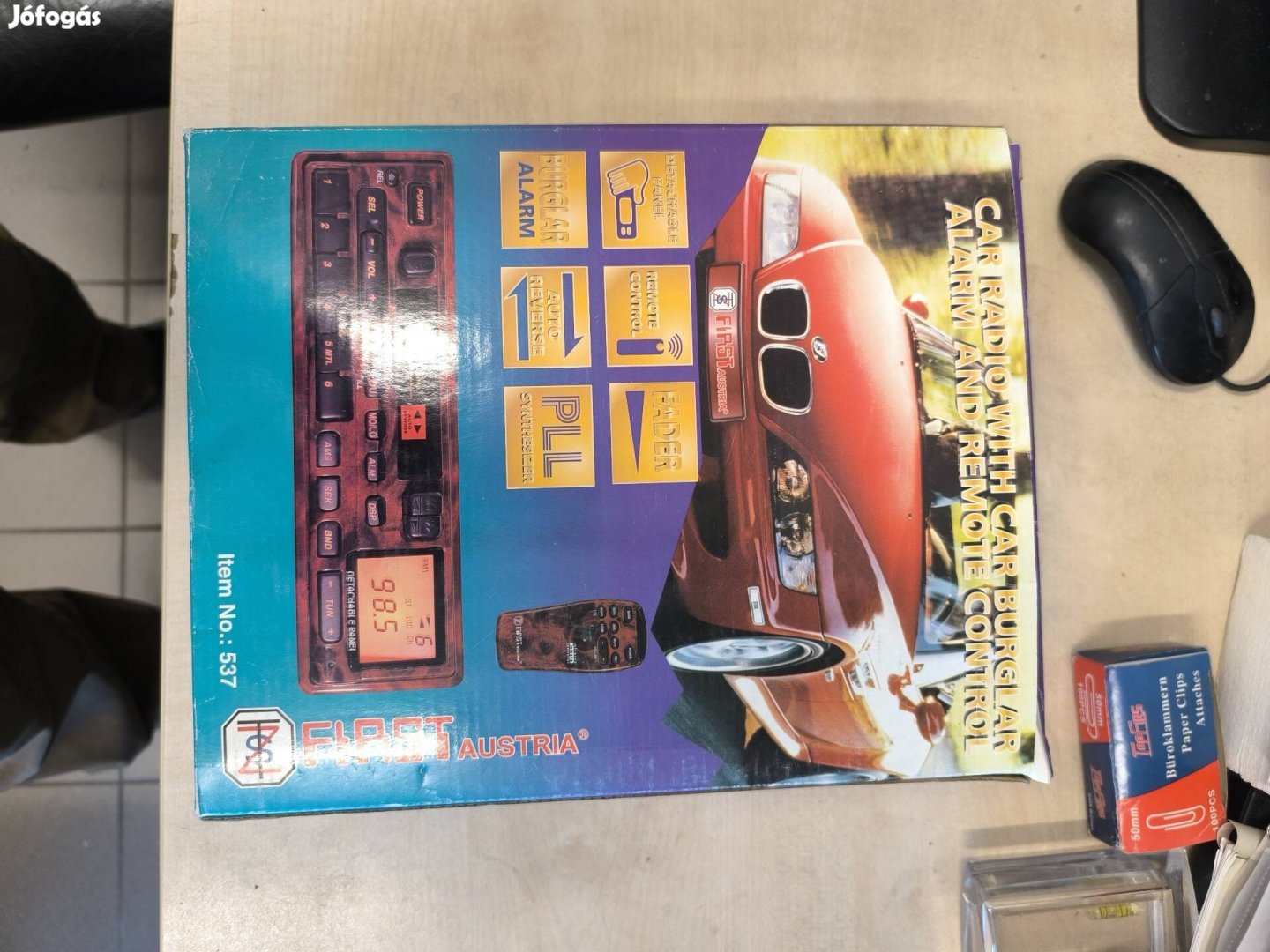 Autórádió távirányítóval,levehető előlap.