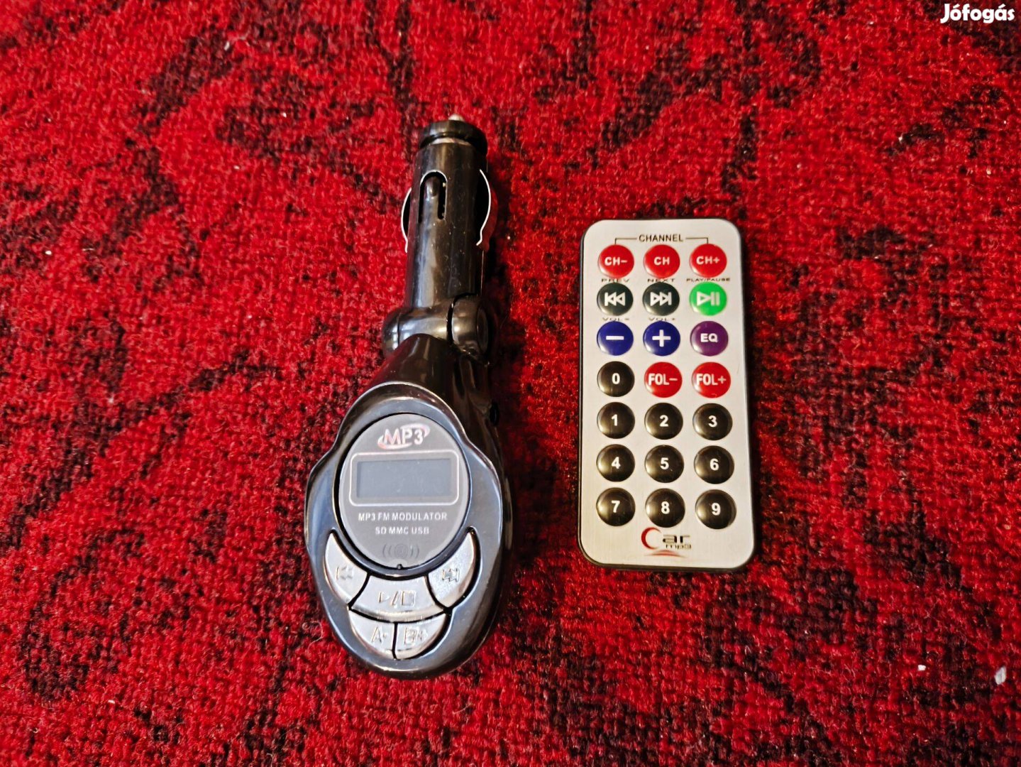 Autós FM transmitter távirányítóval eladó
