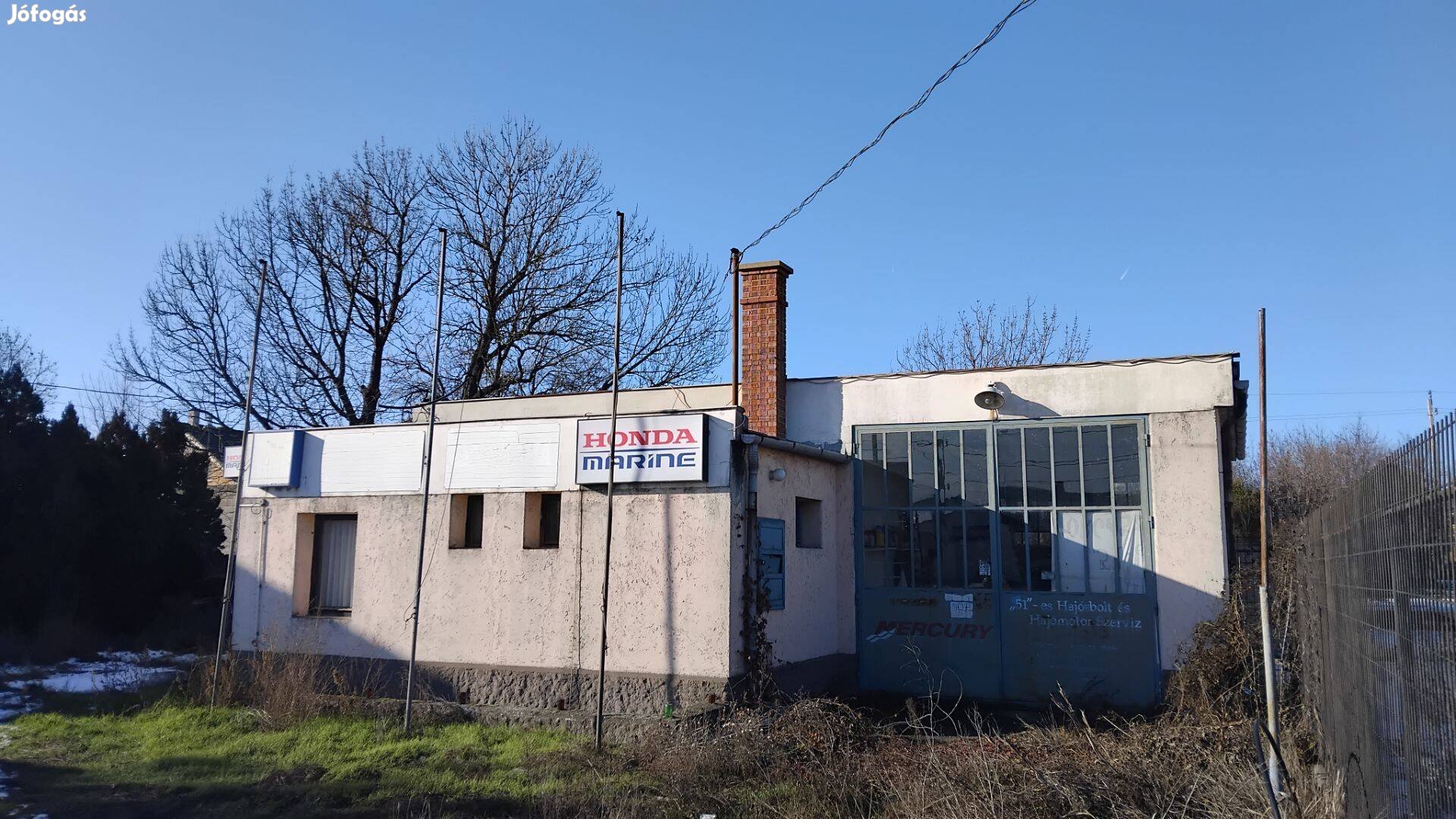 AutósGumis műhely Kiskunlacházán 51-es főút mentén