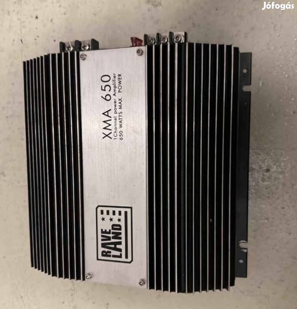 Autós Mélyláda Erősítő Bluetooth Rádió 