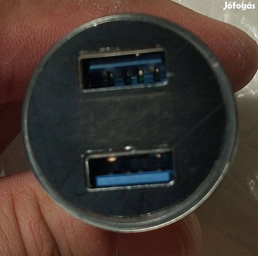 Autós USB töltő digitális kijelzővel