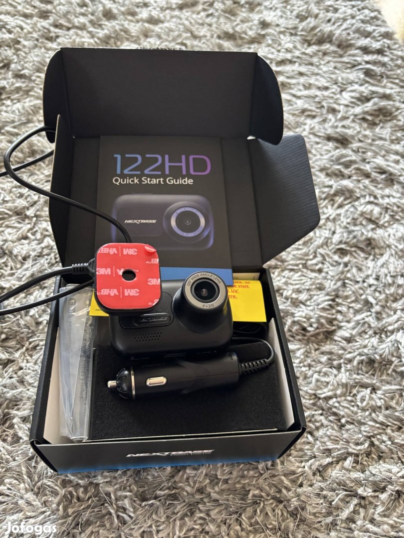 Autós fedélzeti kamera, Nextbase 122HD