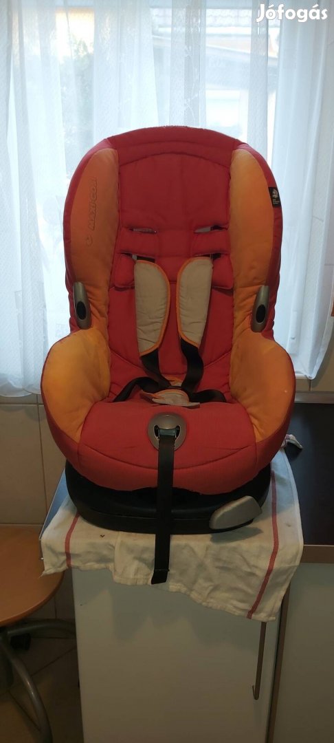 Autos gyerekülés 9 - 18 kg - ig használhatí   Maxi- Cosi