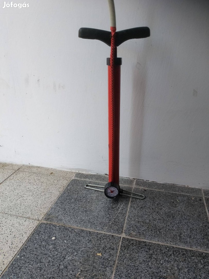 Autós pumpa eladó, Ócsa