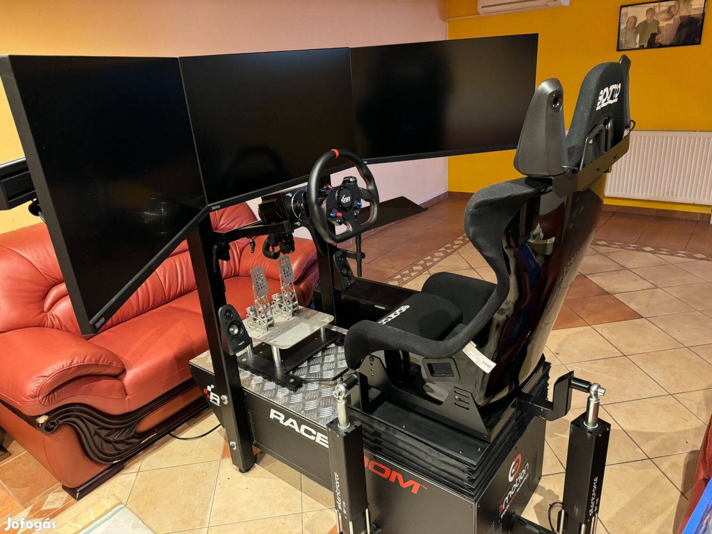 Autóversenyző szimulátor - Tracktime 3motion Simulator