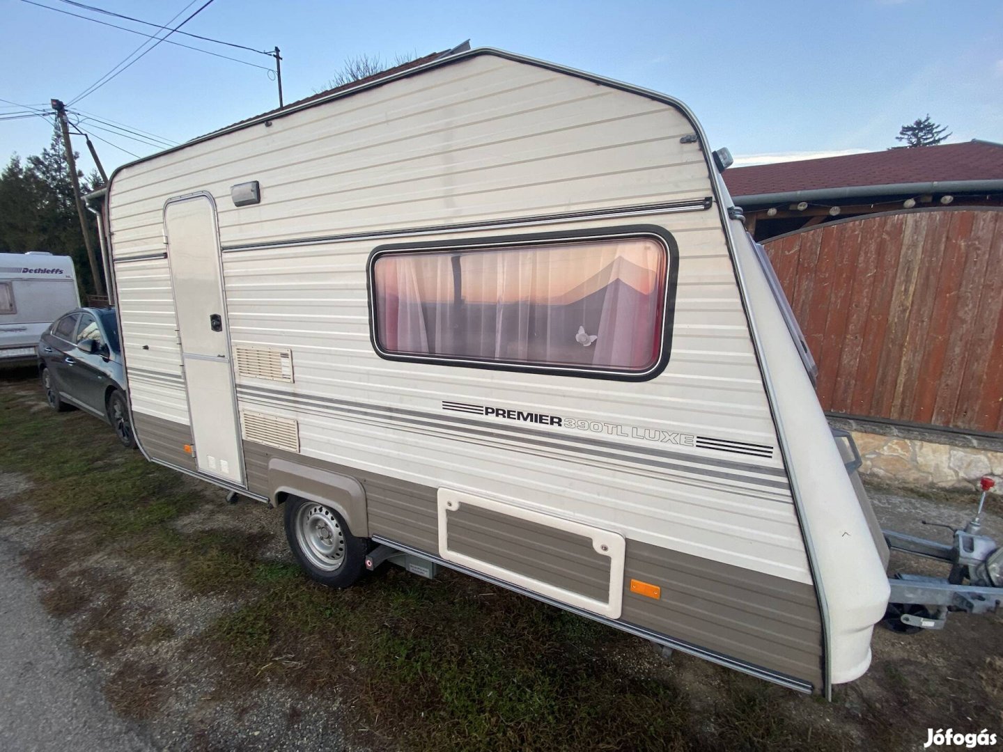 Avento Premier 390 TL Luxe Automata Mover, Elősátor