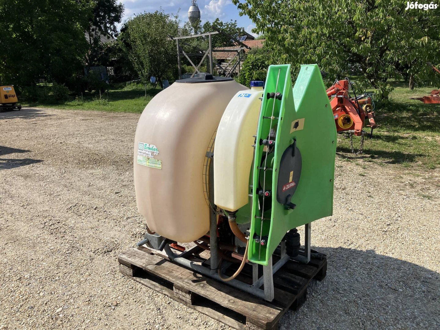 Axiál ventilátoros permetező 300 l