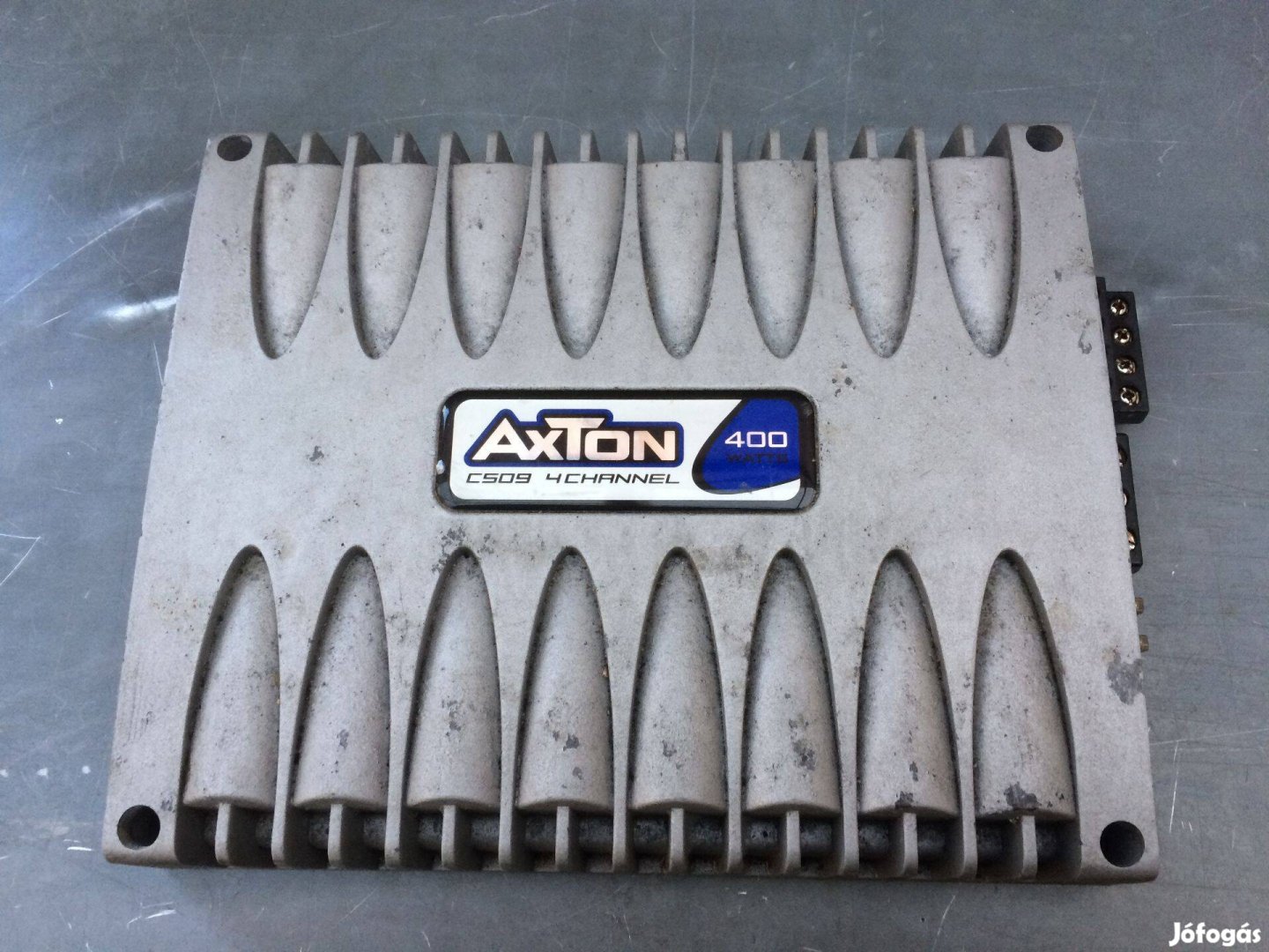 Axton 400 W ! csatornás Autó Erősítő