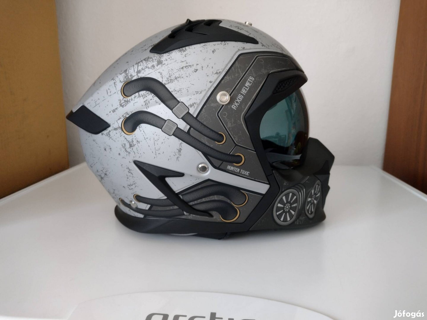 Axxis Hunter SV Toxic C2 motoros bukósisak - Új 