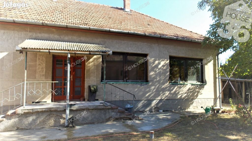 Az Iparhegyi utca közelében ház eladó Kiskunmajsán