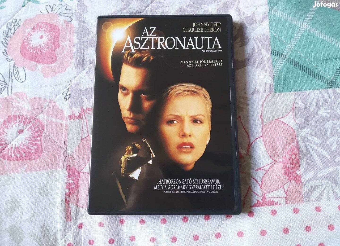 Az asztronauta DVD könyv