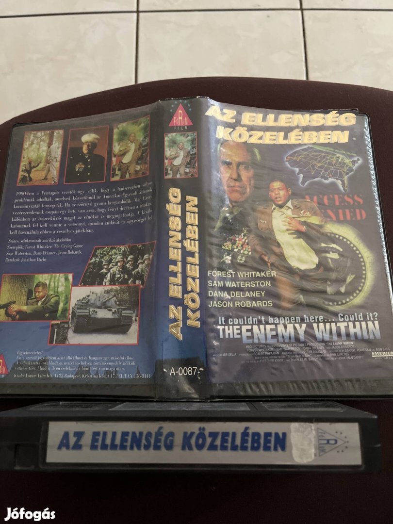 Az ellenség közelében akció vhs