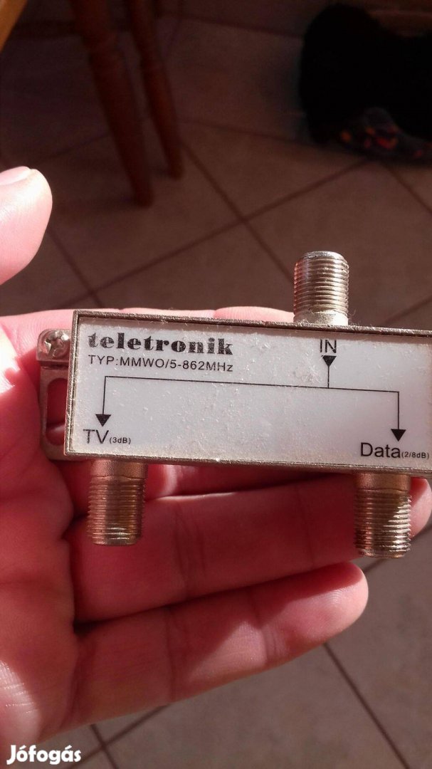 Az internetet a kábeltévétől szétválasztó antenna elosztó