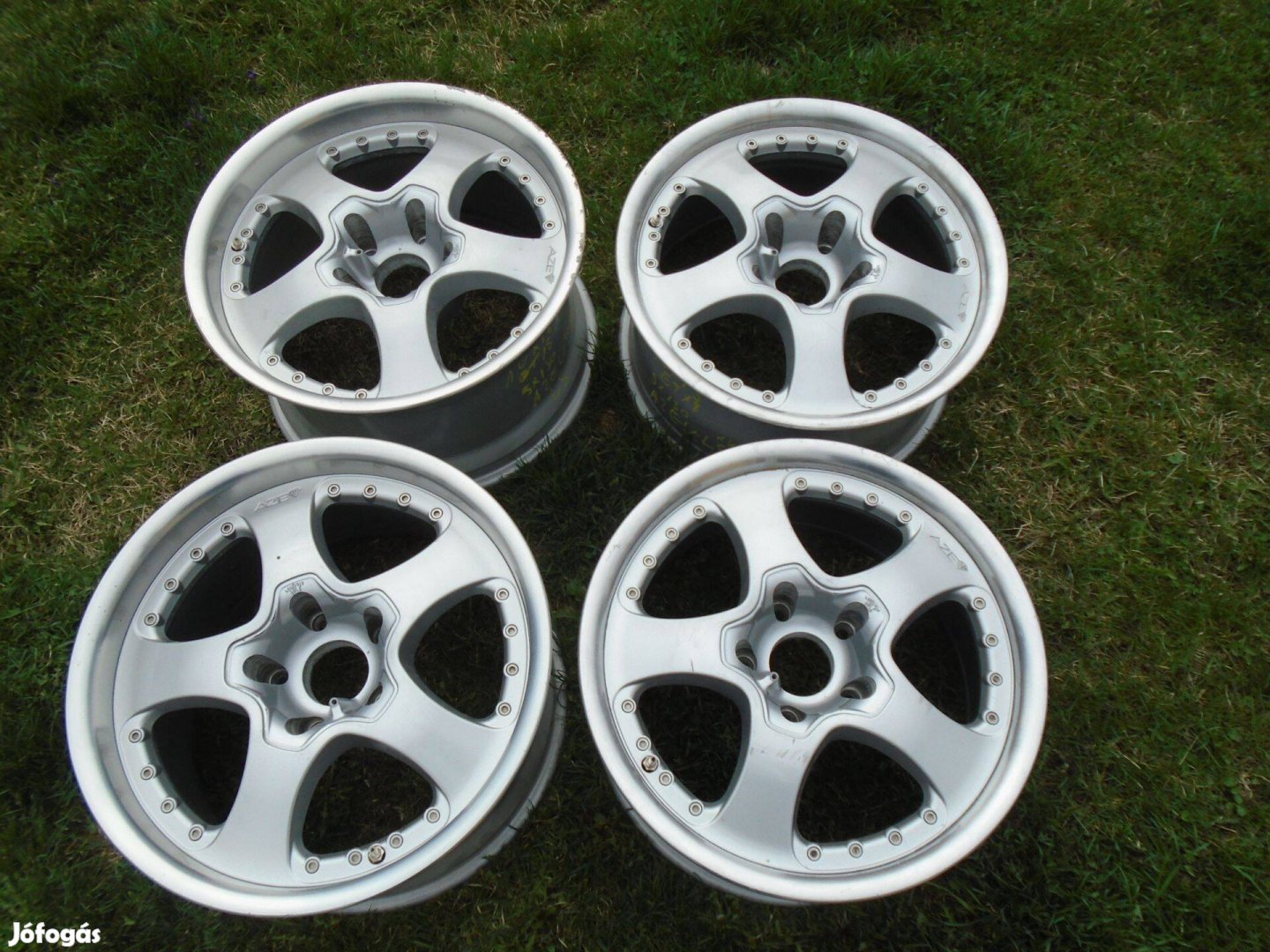 Azev LS 8,5/10 x 18" ET 15/18 (5x130) Porsche kétrészes alufelni