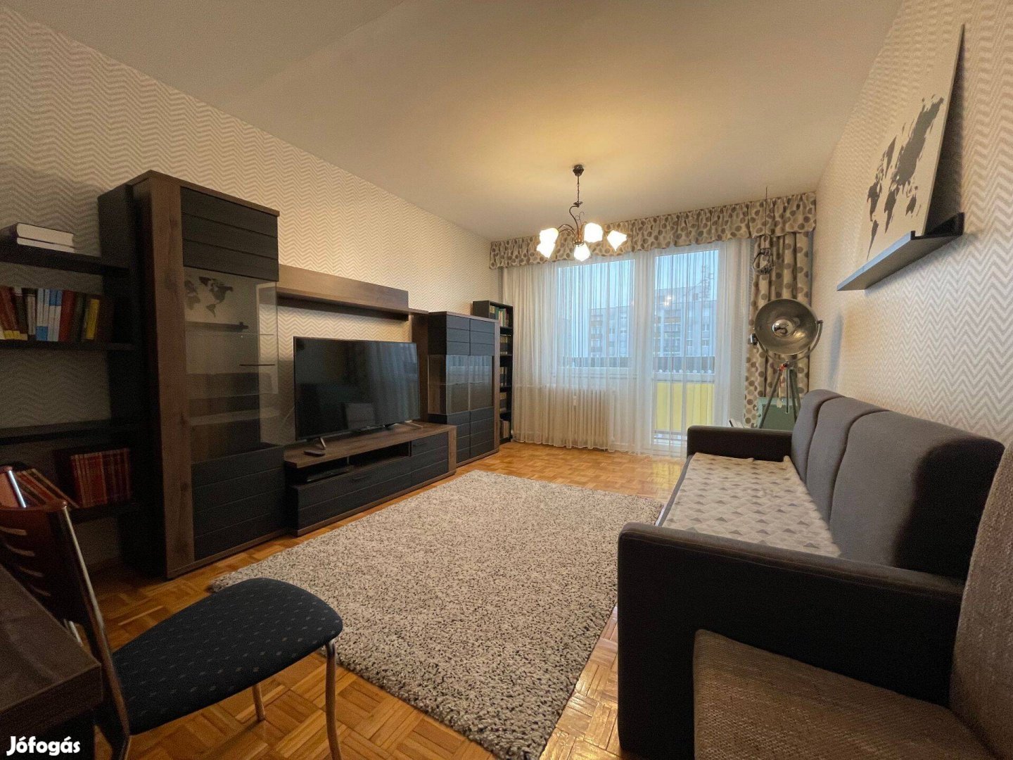 Azonnal birtokba vehető, 2 szobás, erkélyes lakás eladó!