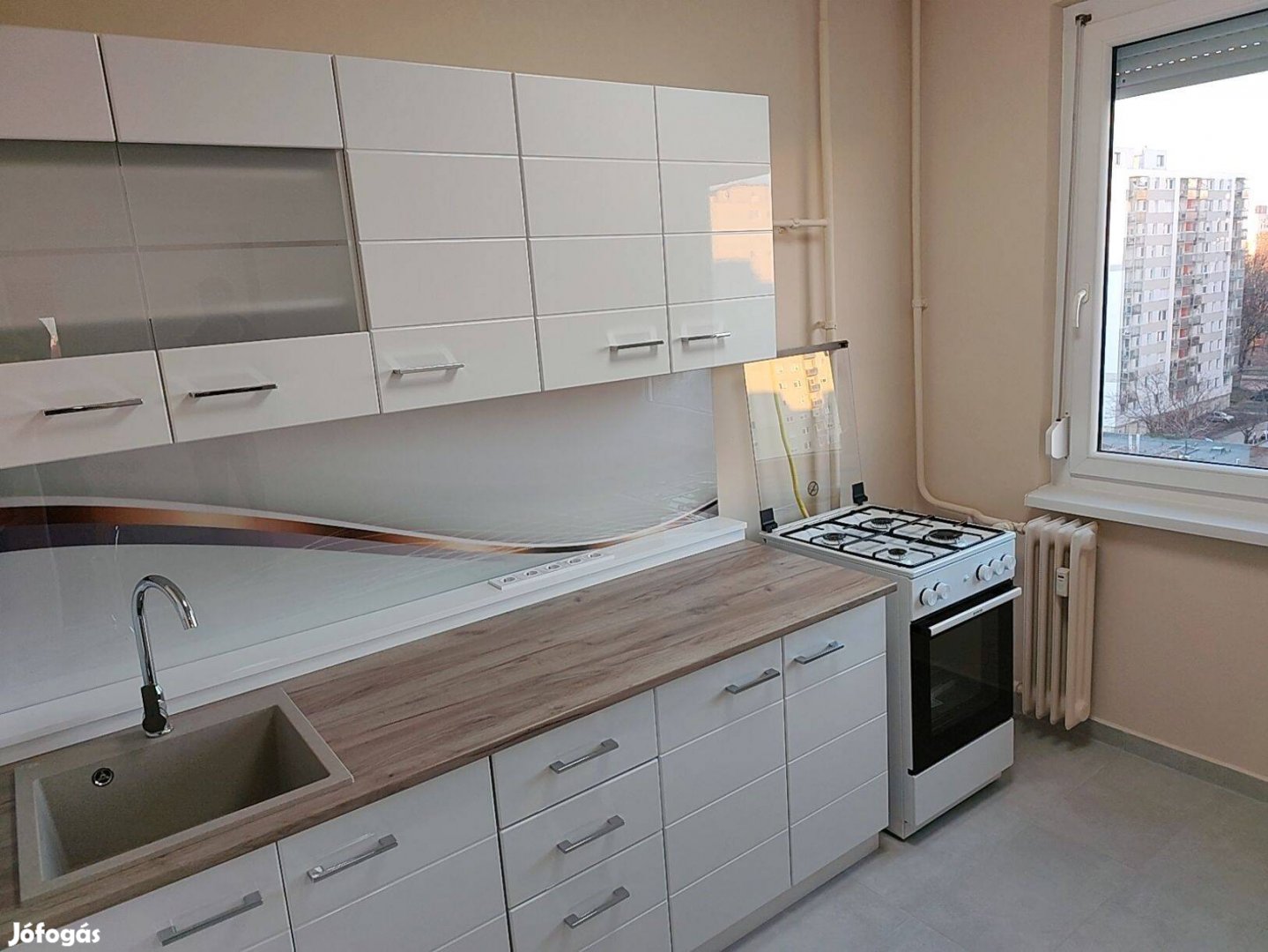 Azonnal költözhető 64 m2-es lakás eladó!