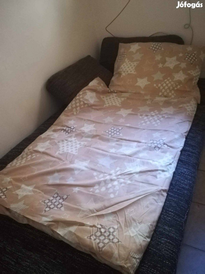 Azonnal költözhető szoba .Kauciót nem kérek