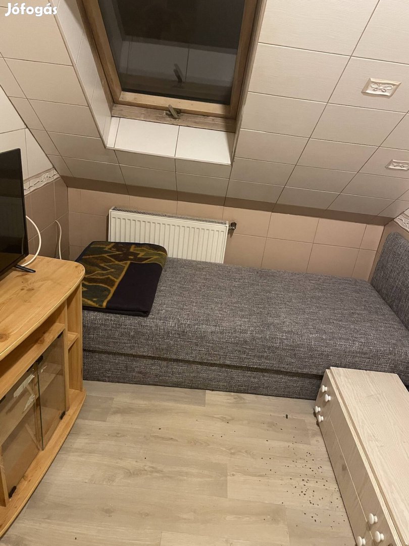 Azonnal költözhető szoba . Kauciót nem kérek . Tulajdonostól