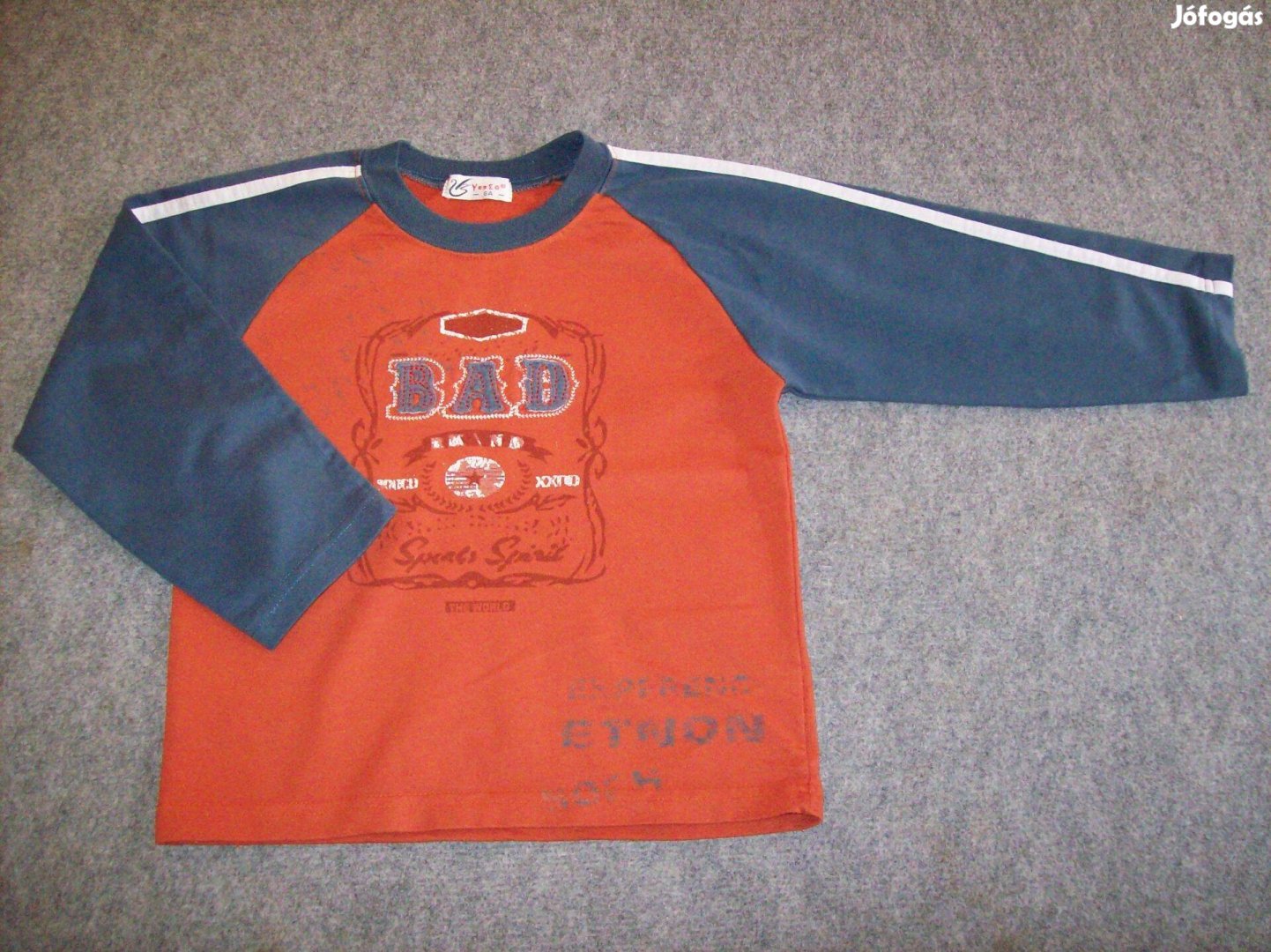 BAD feliratos pulóver 5-6 évesre (méret 110 / 116)