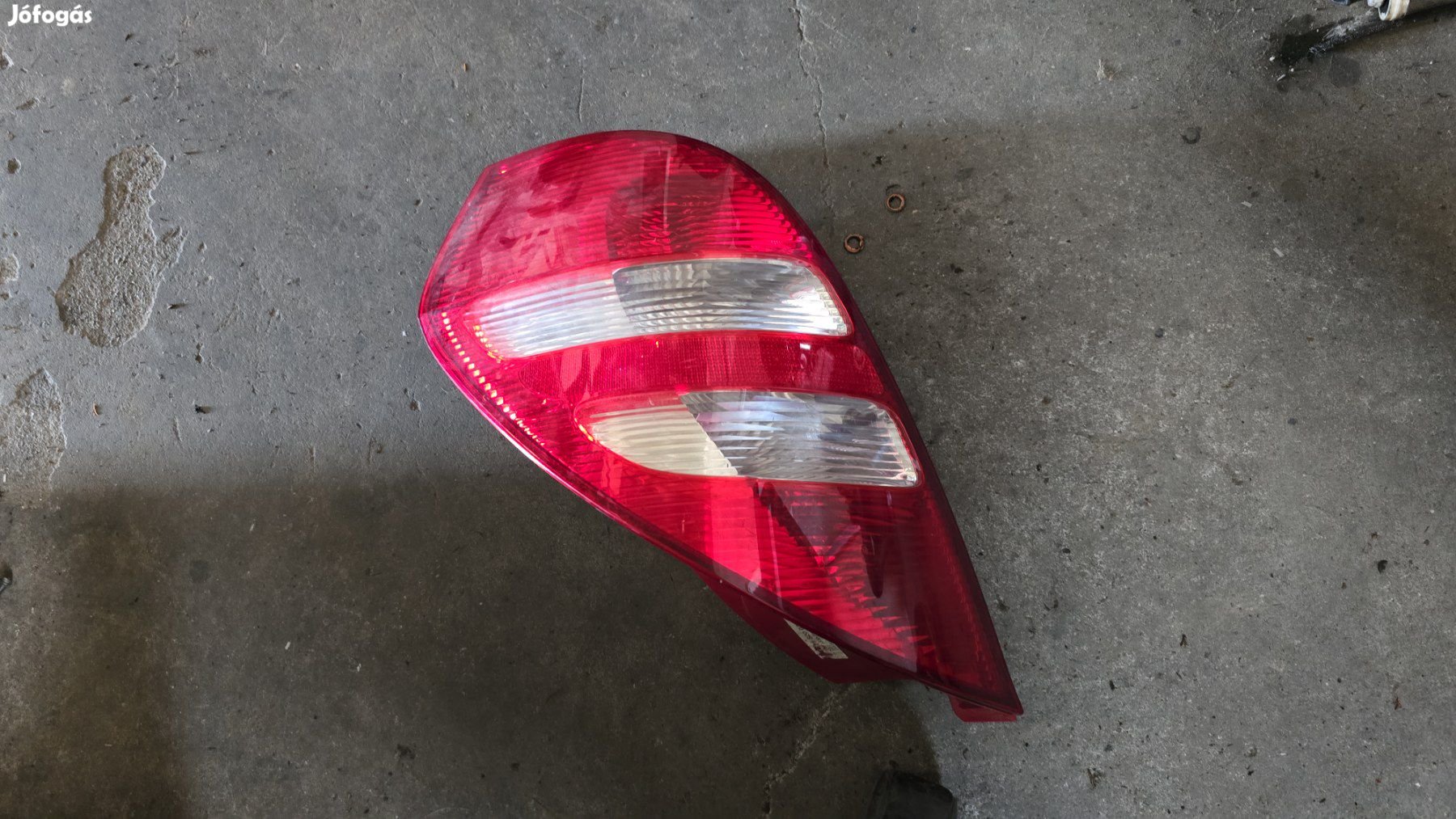 BAL HÁTSÓ LÁMPA A1698200364 eladó