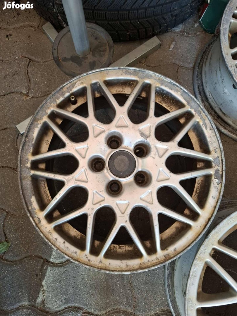 BBS Felni 5x100 osztassal?
