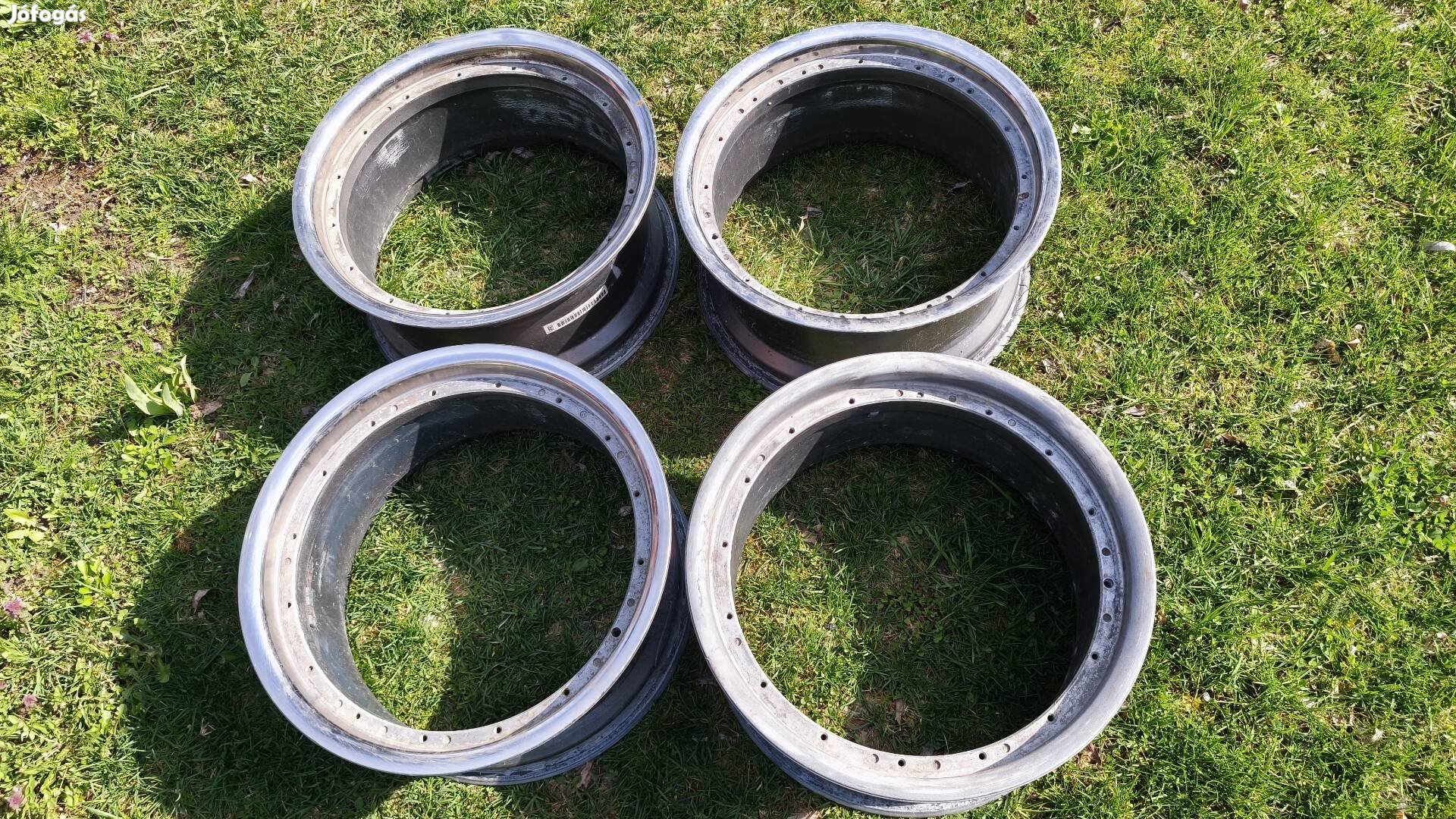 BBS RS713 2részes 17collos felniharangok