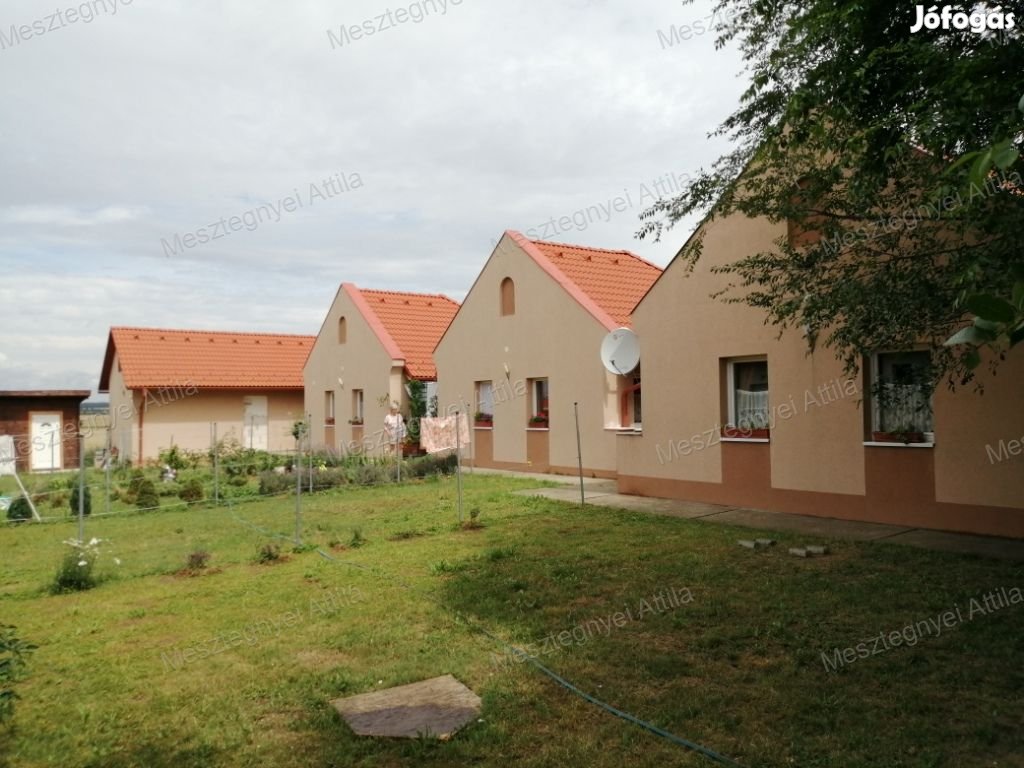 BEFEKTETŐK FIGYELEM KIVÉTELES LEHETŐSÉG A HATÁR MENTÉN!