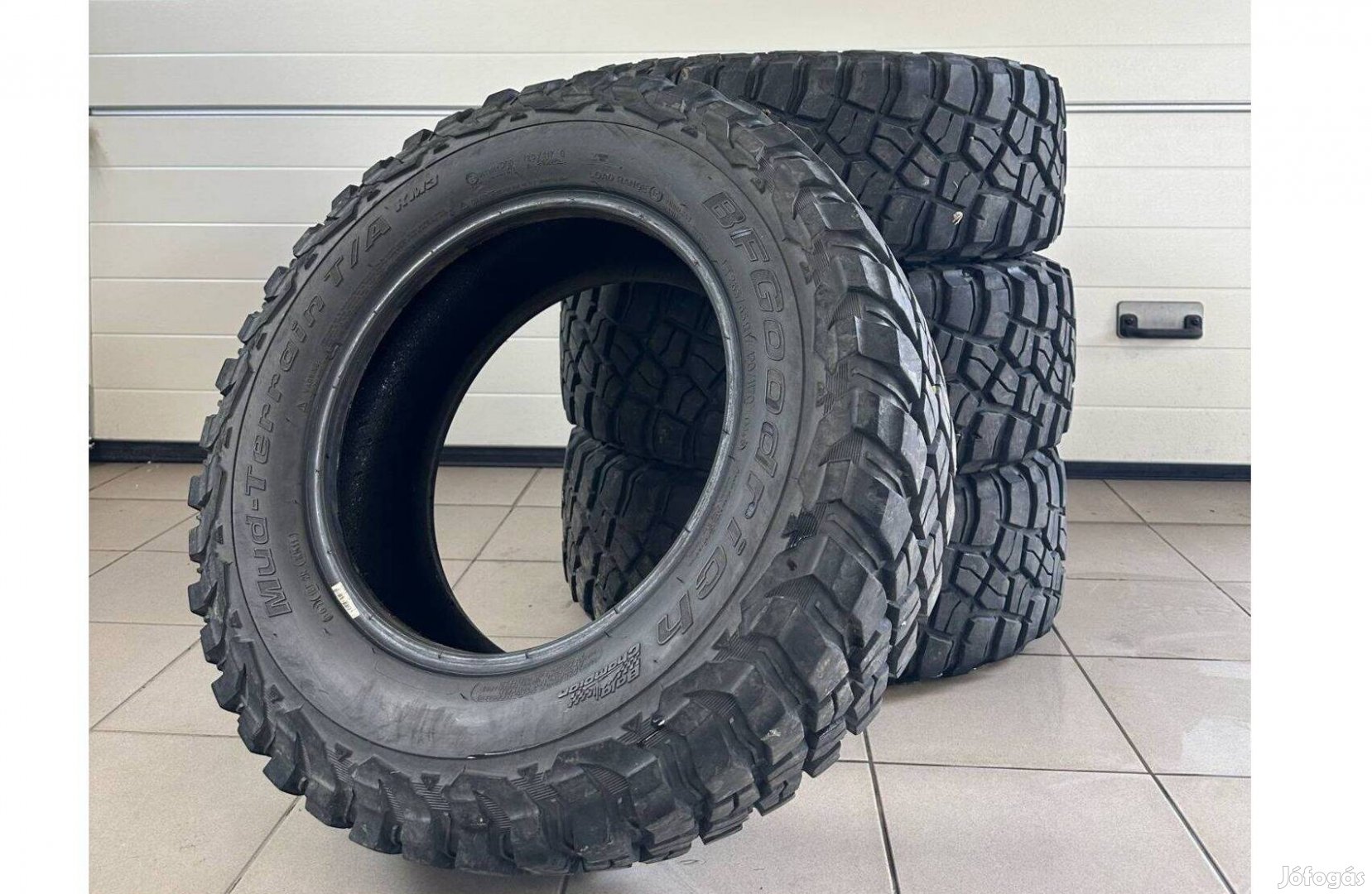 BF Goodrich Mud-Terrain T/A KM3 terepgumi LT265/65 R17 120/117Q 4db