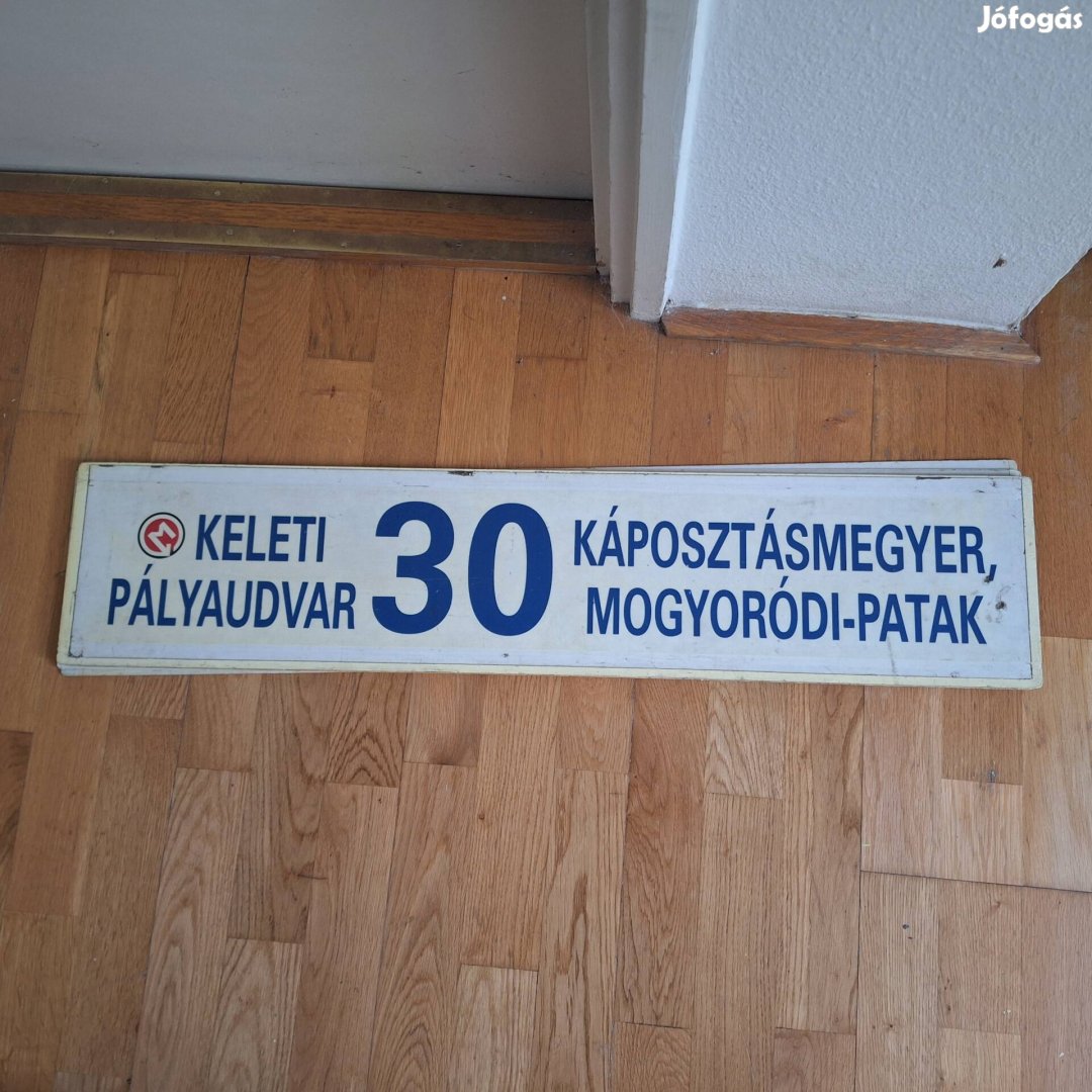BKV 30-as busz tábla