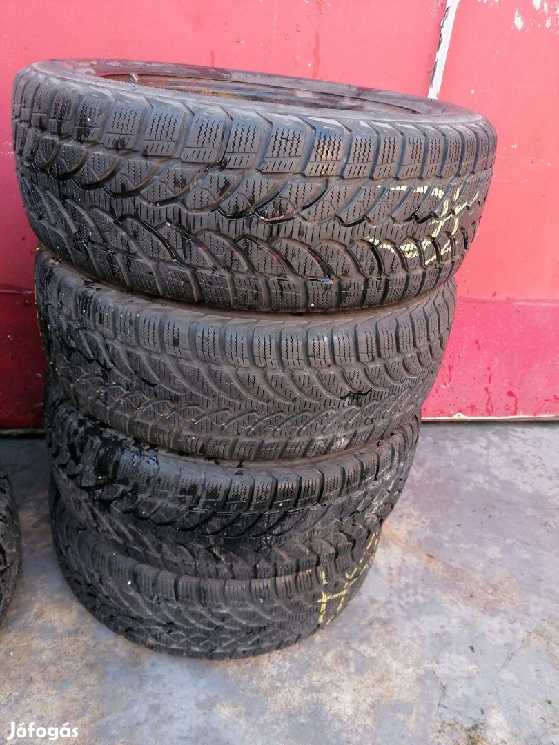 BMV Lemezfelni-gumistol 16-os