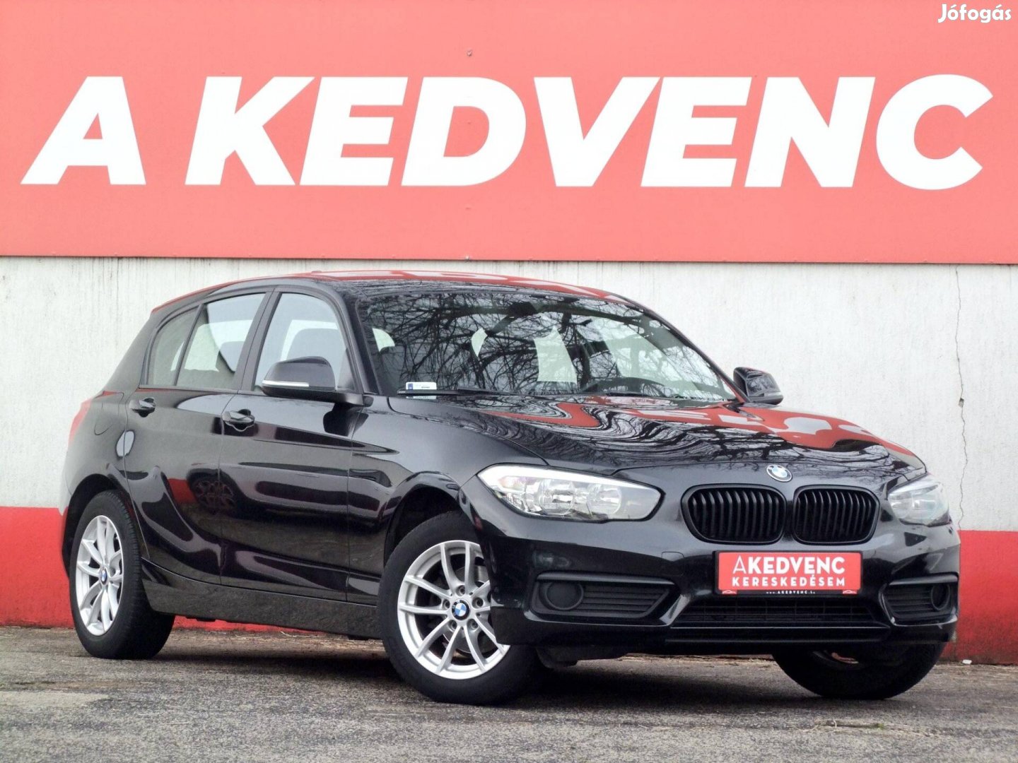 BMW 114 d 121e km. Navigáció Klíma Bluetooth To...