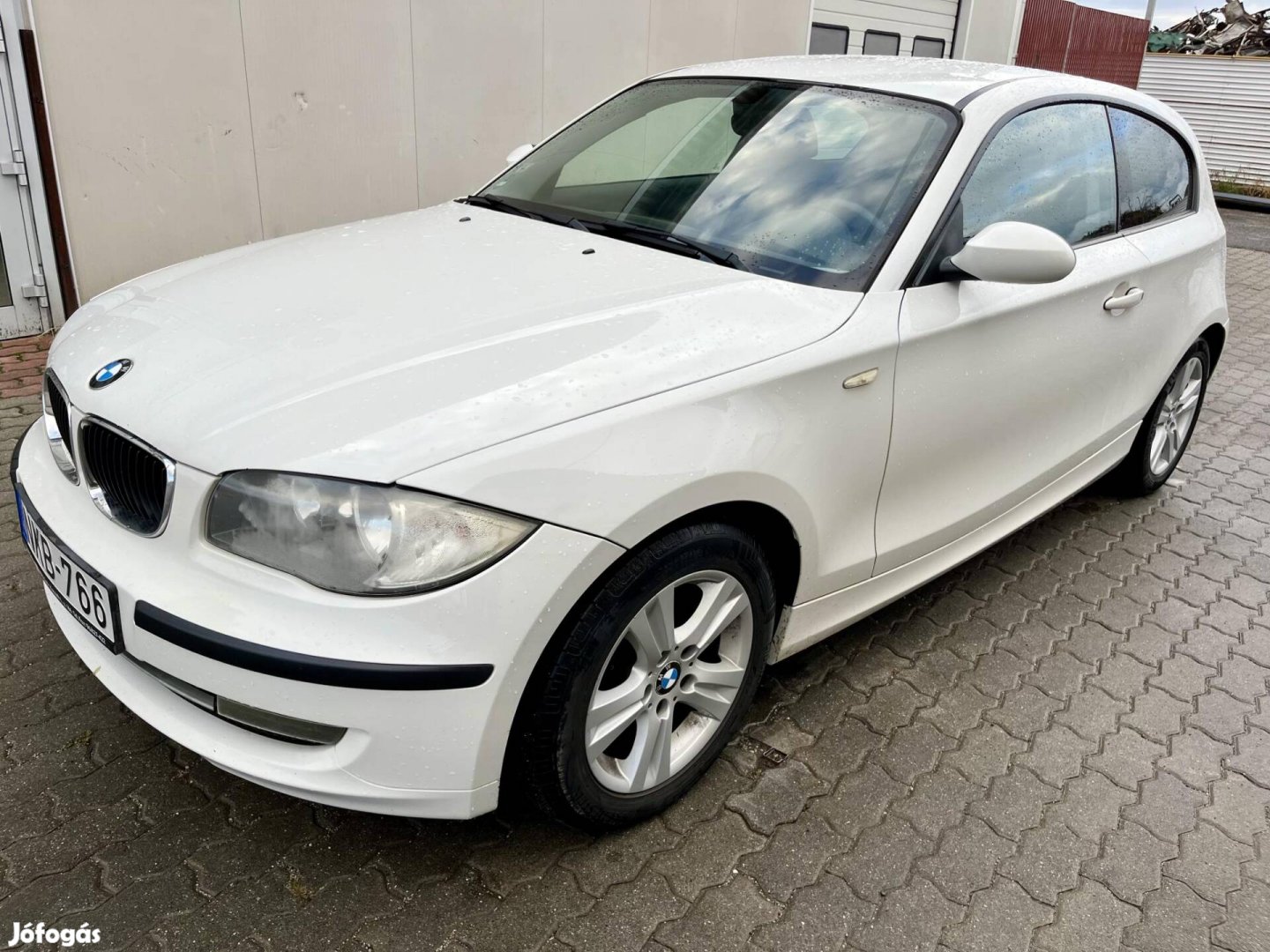 BMW 116i 2literes BMW motor.szervizkönyv.téli k...