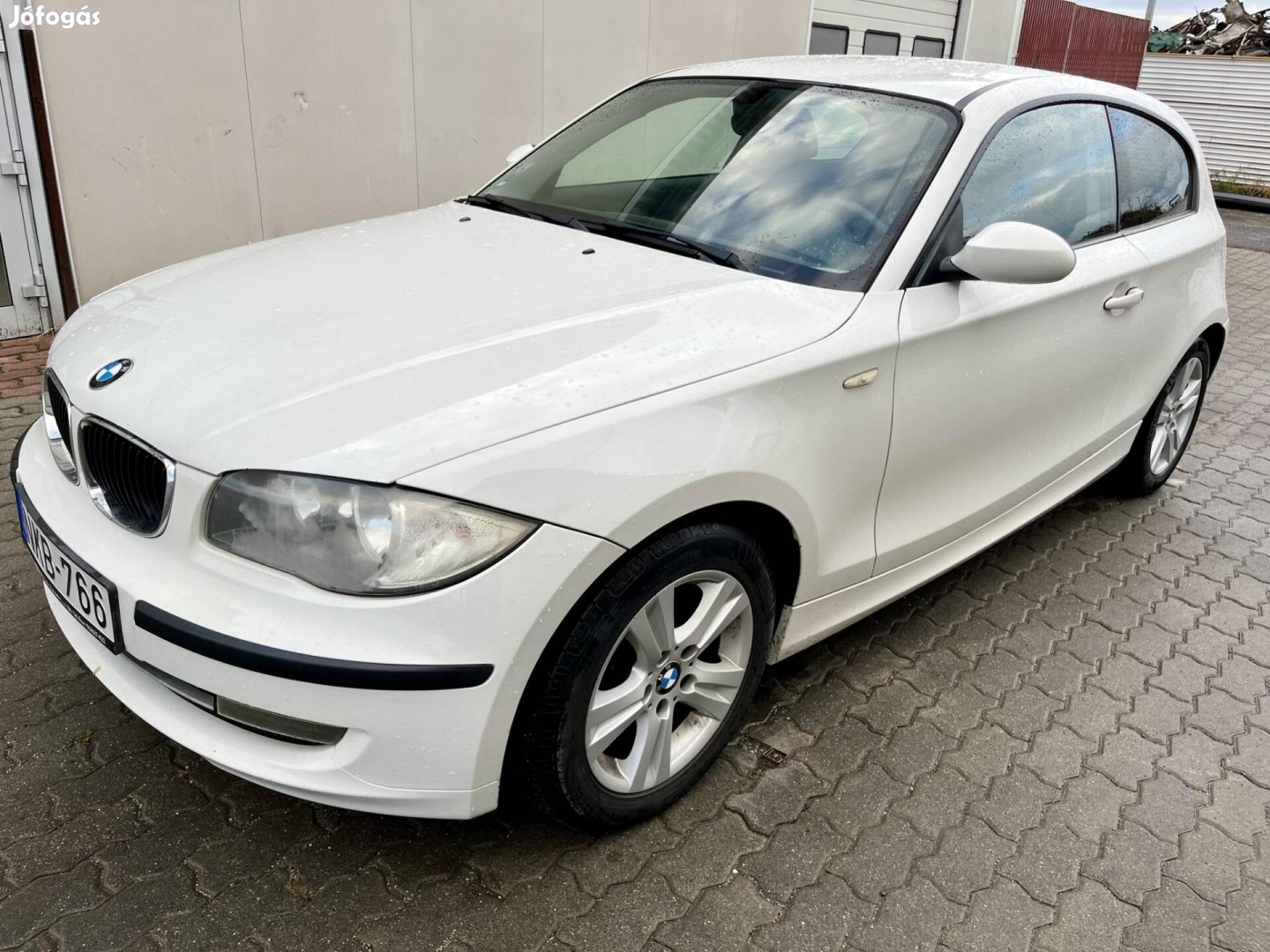 BMW 116i 2literes BMW motor.szervizkönyv.téli k...