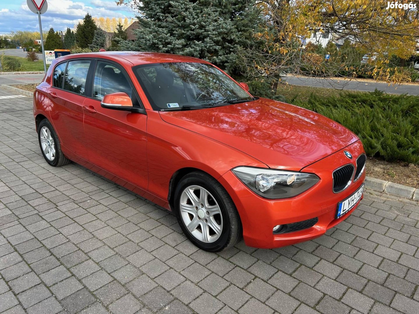 BMW 116i Magyar---108.000km----Végig szervizelt...