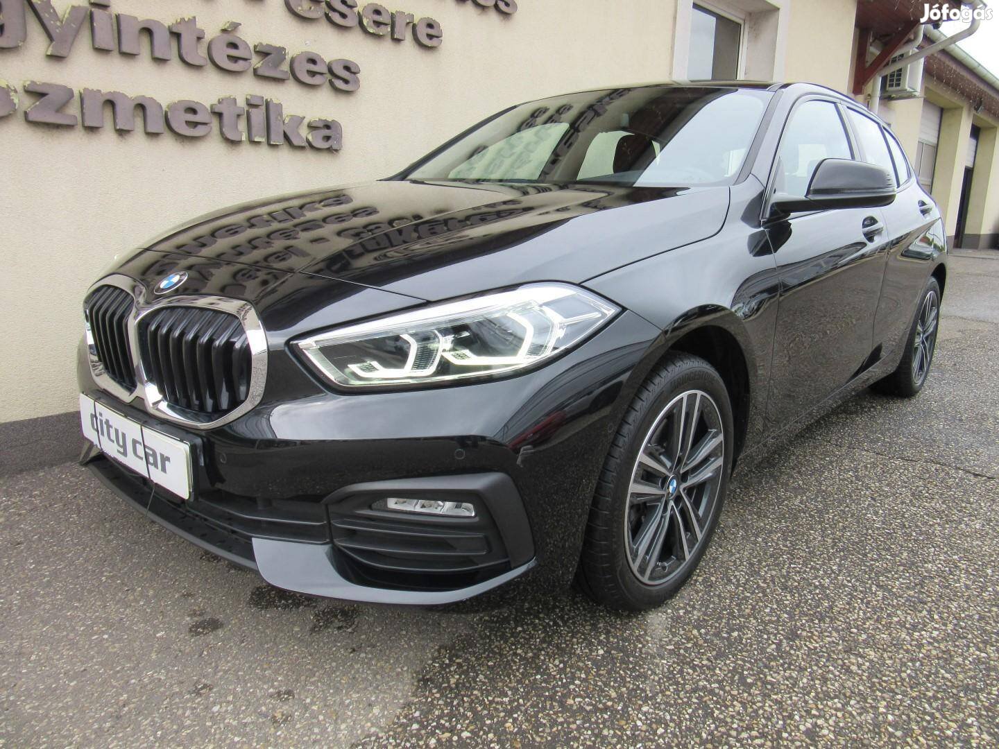 BMW 118i DKG Első Tulaj ! 30 Ezer km ! Navi. St...