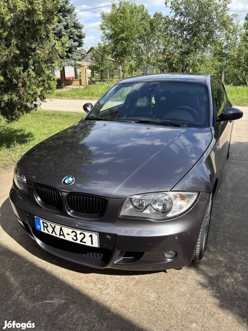 BMW 118i személyautó
