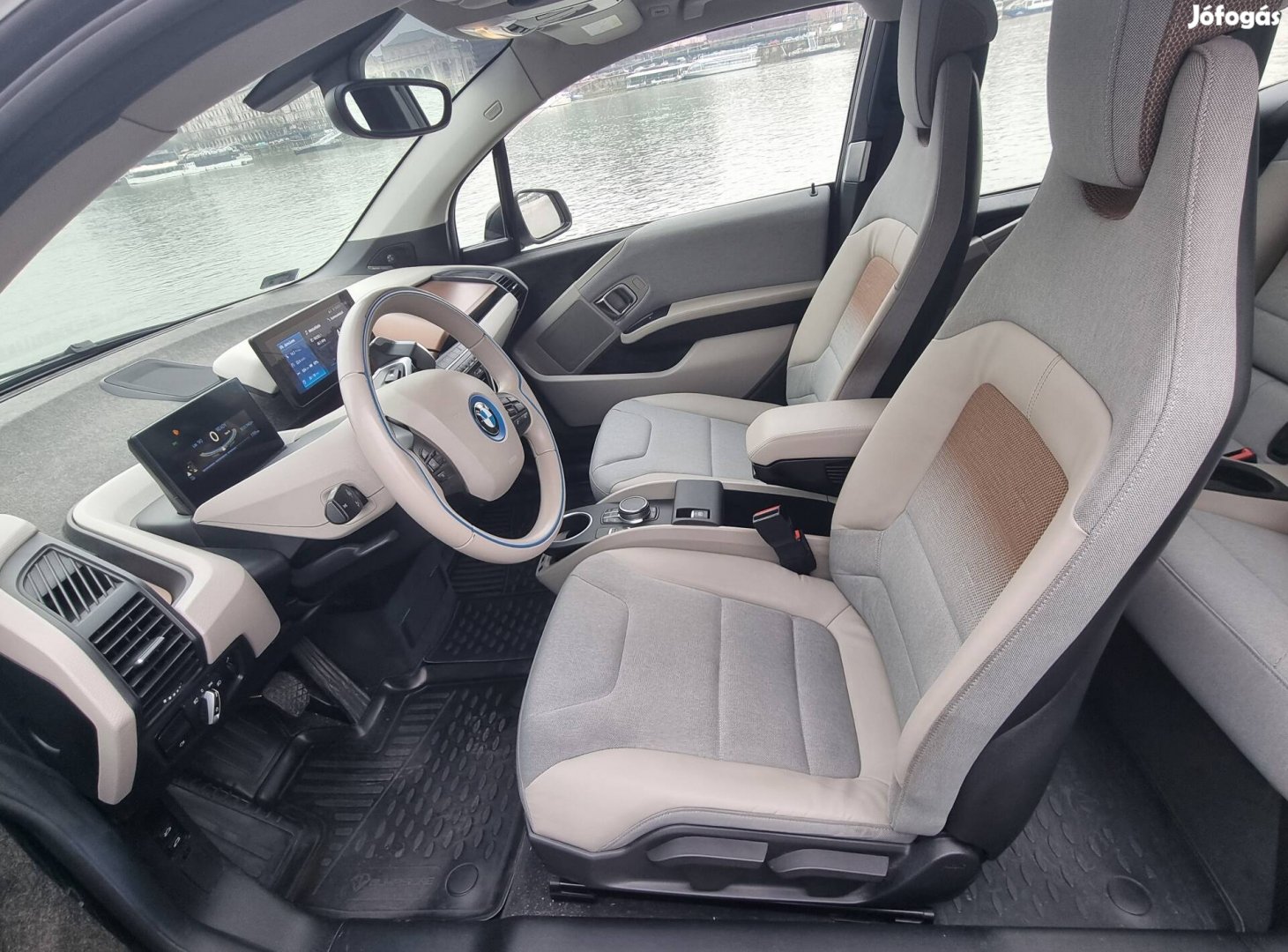 BMW 120ah i3 Loft, Harmann, kamera stb