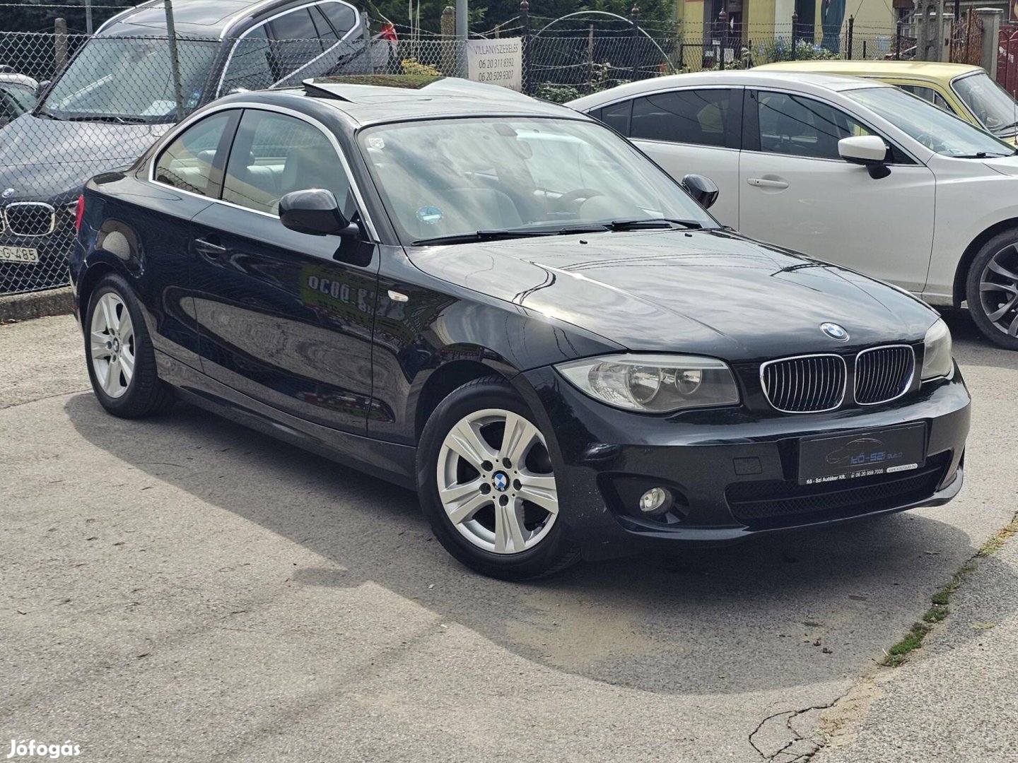 BMW 120d Coupe. szervizkönyves