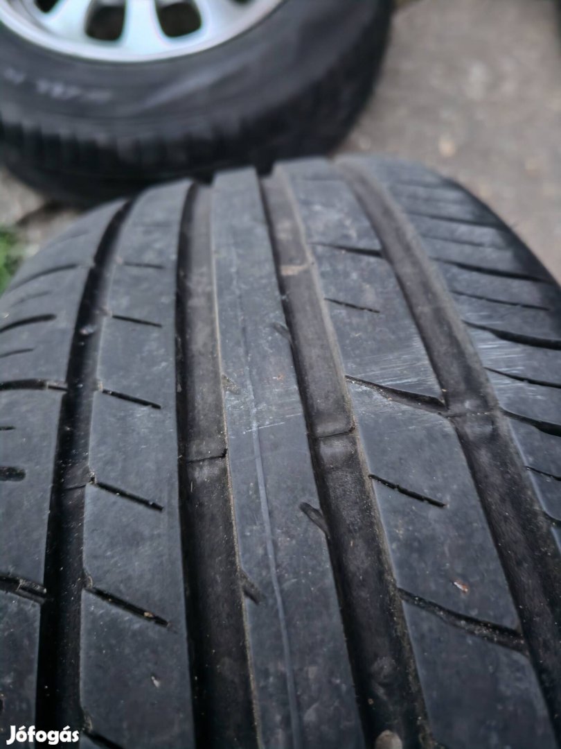 BMW 15" alufelni nyárigumikkal