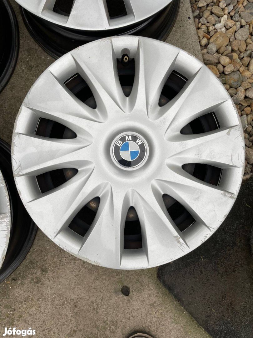 BMW 16" lemezfelni szett 5x120 osztóra ajándék dísztárcsákkal