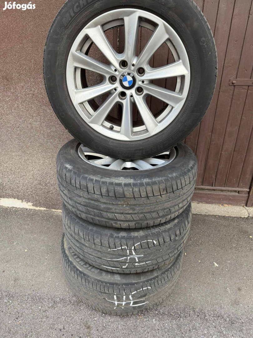 BMW 17-es alufelni téli-nyári gumival