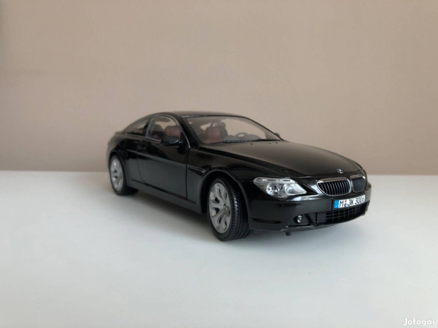 BMW 1:18 645ci