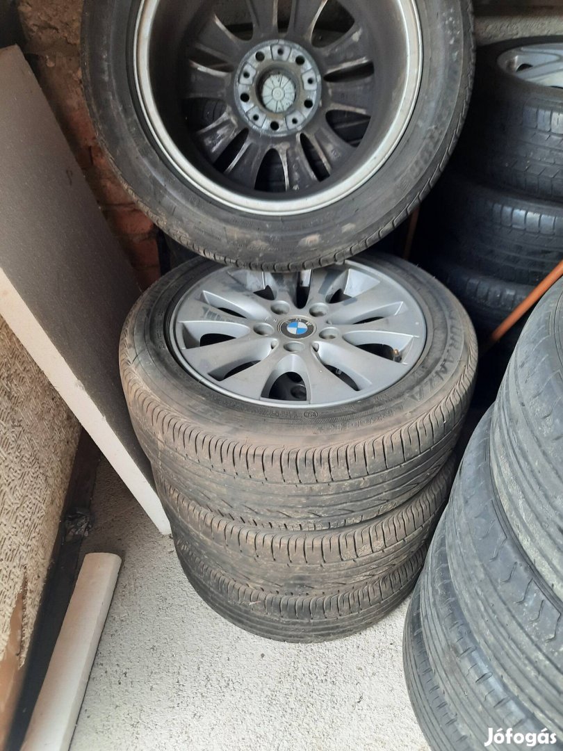 BMW 1 205/55R16 Alufelni nyári gumikkal 