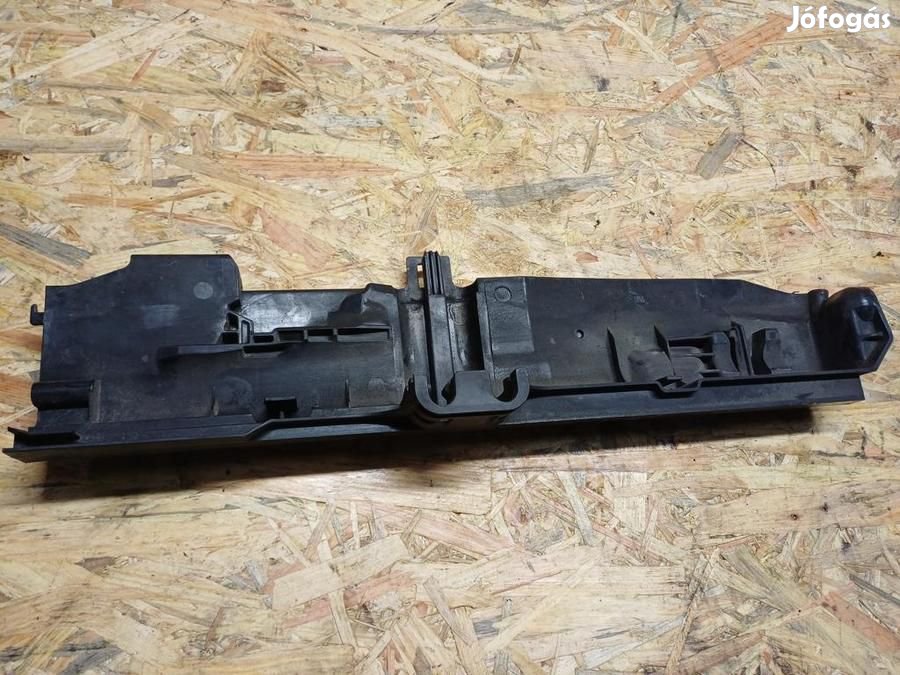 BMW 1 E81 E82  E87 (2005-2011) Bal Hűtőtartó