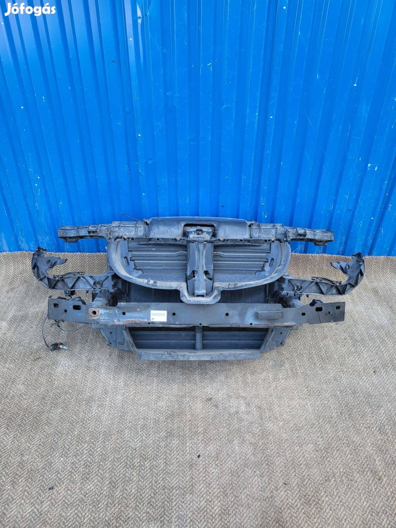 BMW 1 E81, E87 gyári 51647120823 bal, 51647120824 jobb fényszóró tartó